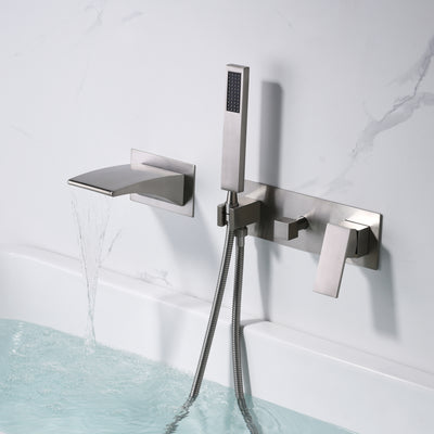 Wandmontage badvuller geborsteld nikkel met watervaluitloop en handdouche